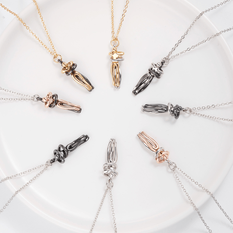 Hug Couple Necklace Necklaces Claire & Clara