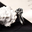 Rose Twist Self Defense Ring Ring Claire & Clara