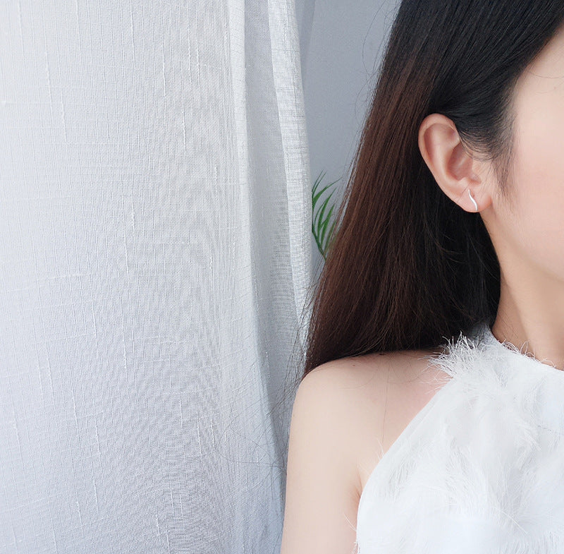 Simple Silver Wave Earrings Earrings Claire & Clara