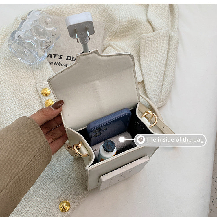 Socket Buckle Design Shoulder Bag Handbags Claire & Clara