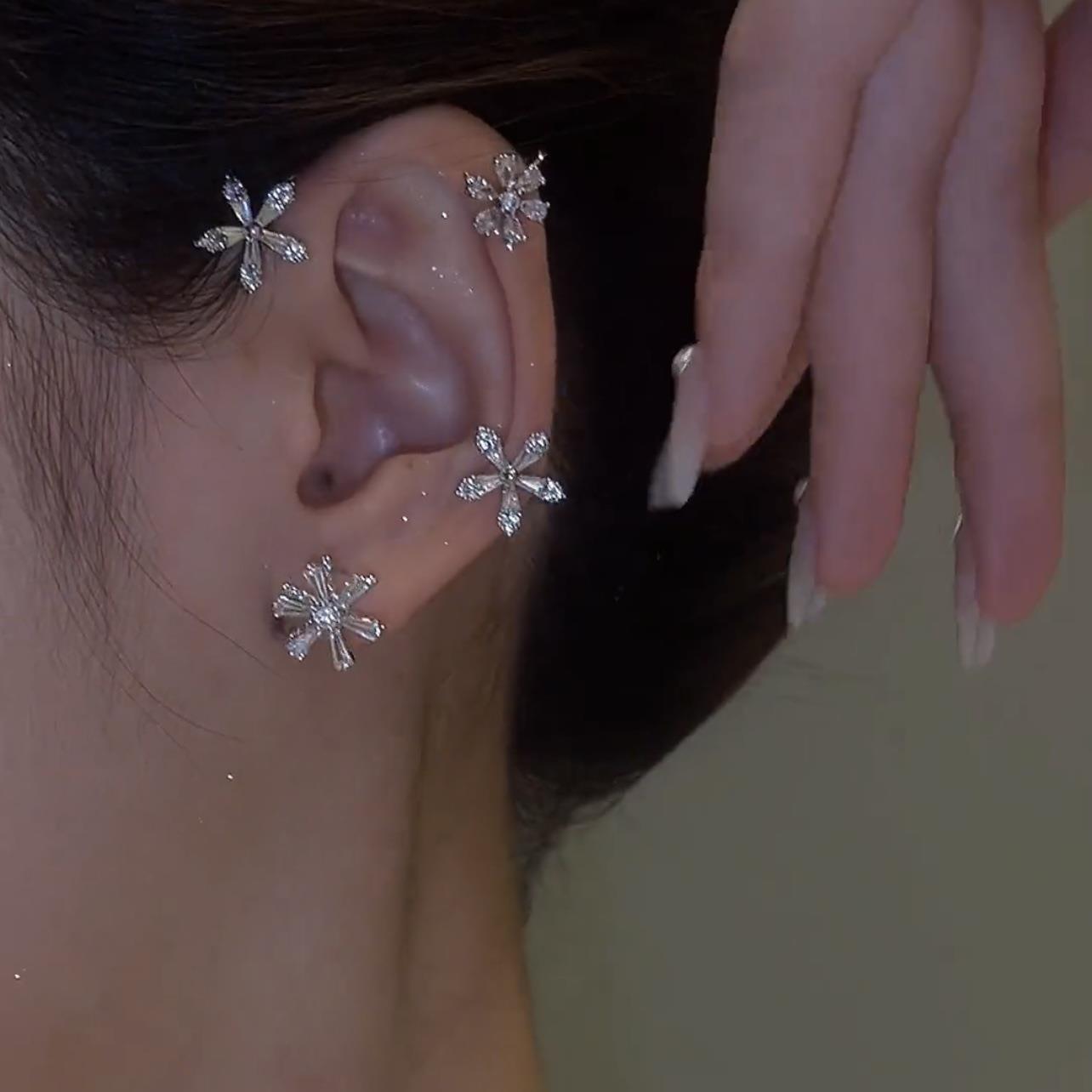 Spinning Snowflake Earrings Earrings Claire & Clara