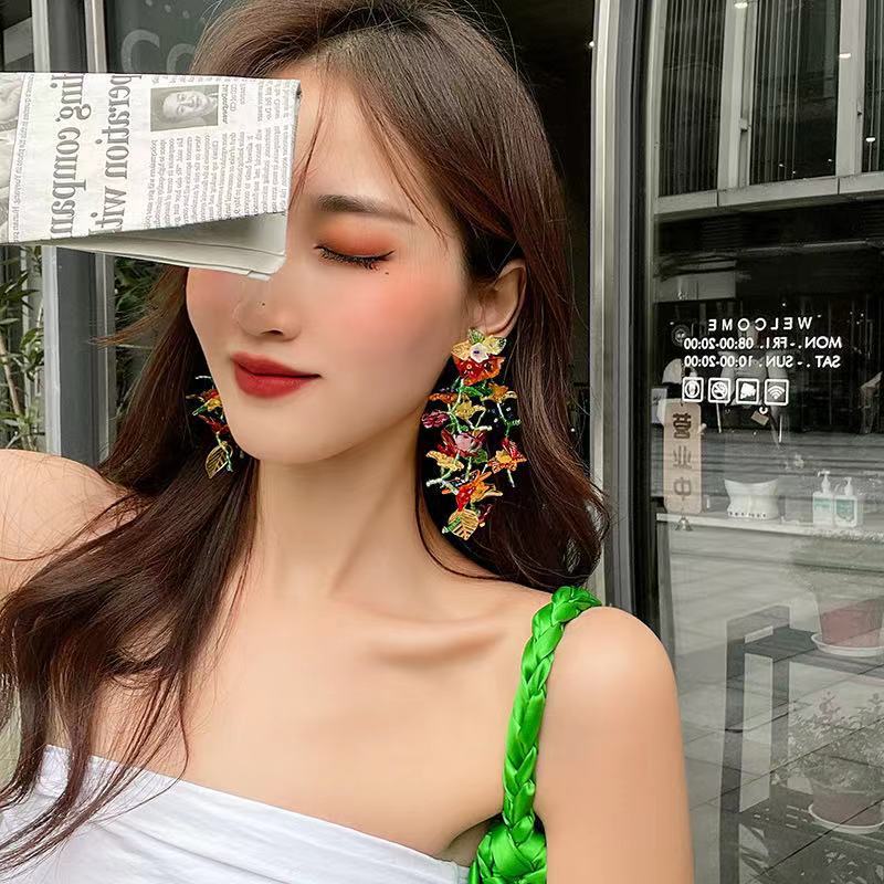 Flower Cluster Seasonal Earrings Earrings Claire & Clara 