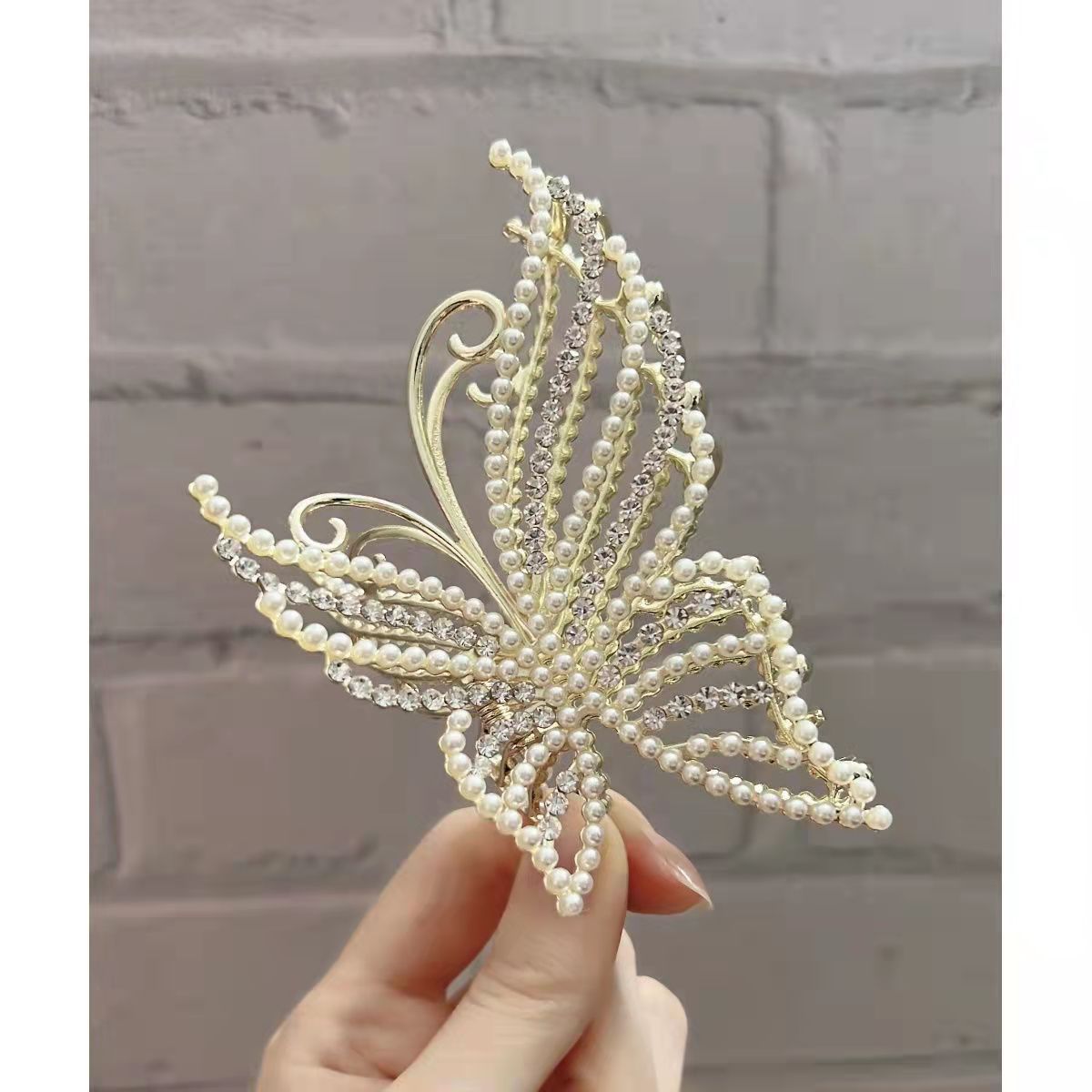 Glitter Diamond Pearl Butterfly Hair Clip Hair Pins Claire & Clara 