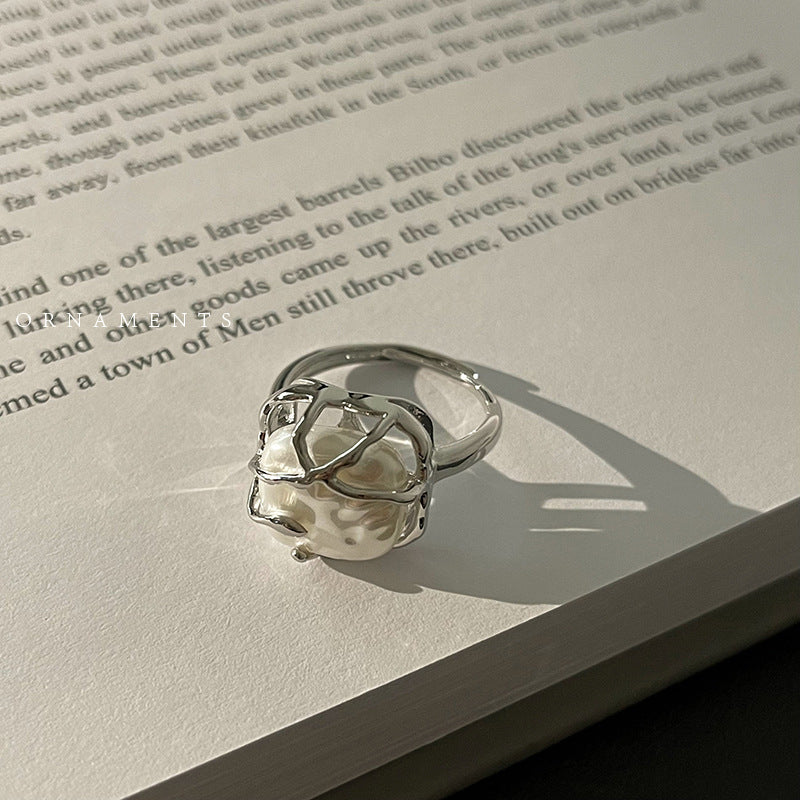 Silver Twisted Pearl Ring Rings Claire & Clara 