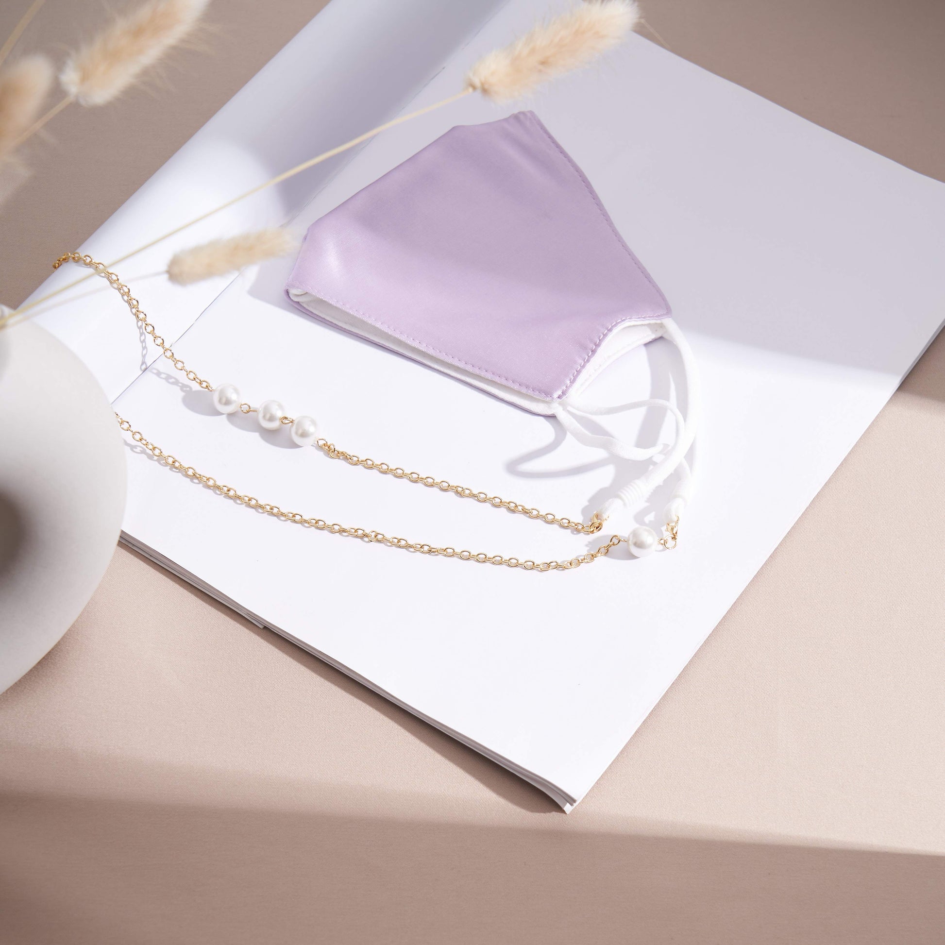 Triple Pearls Sunglass Chain Chains > glasses chain > gold chain > sunglass chain > pearl > pearl jewellery Claire & Clara 